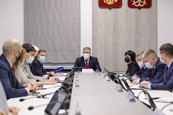 Состоялось заседание комитета областной Думы по законодательству, государственному строительству и местному самоуправлению  под председательством Владимира Мищенко