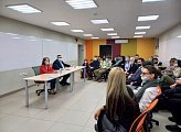 Депутаты Мурманской областной Думы Герман Иванов и Анна Гришко встретились со студентами