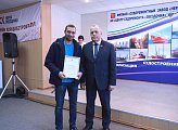 Сергей Дубовой поздравил работников судоремонтного завода "Нерпа" с профессиональным праздником