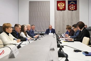 В Думе состоялось заседание комитета по образованию и науке под председательством Алексея Гилярова