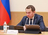 В Думе состоялись рабочие встречи Губернатора области Андрея Чибиса с депутатами фракций регионального парламента