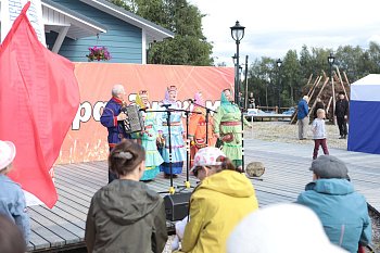 В Туломе прошел творческий фестиваль "В единстве наша сила"