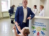 Роман Пономарев принял участие в открытии детской поликлиники в Североморске.