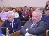 В региональном парламенте состоялось внеочередное заседание Думы