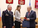 В областной Думе в рамках Всероссийской акции "Мы – граждане России!" юным северянам вручили их  первые паспорта