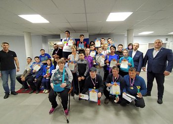 Александр Богович принял участие в награждении победителей и призёров областных соревнований «LIKE спорту-2022» в г. Оленегорске.