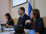 Урок парламентаризма для школьников прошел в Мурманской областной Думе