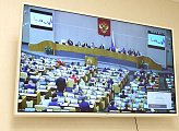 Охрана здоровья школьников и организация летнего детского отдыха – в центре внимания парламентариев