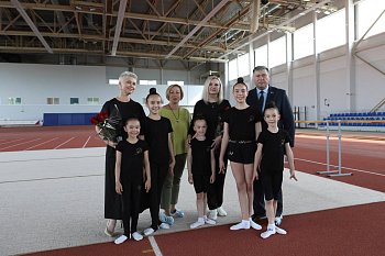 Владимир Мищенко поздравил гимнасток из Гаджиево  с успешным выступлением на всероссийских соревнованиях