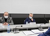 В Думе состоялись рабочие встречи Губернатора области Андрея Чибиса с депутатами фракций регионального парламента