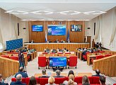 На Ямале депутаты Госдумы совместно с региональными законодателями обсудили развитие Арктики