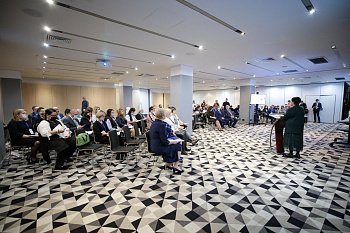 В Мурманске открылся Первый Арктический форум социальных работников