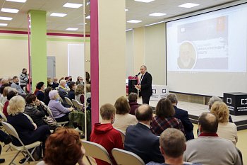 В Мурманске прошел день памяти историка-краеведа Михаила Орешеты