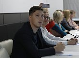 Депутаты областной Думы встретились с общественно и политически активной молодежью региона