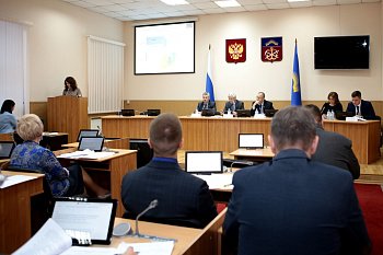 В Думе прошло заседание комитета по бюджету, финансам и налогам под председательством Бориса Пищулина