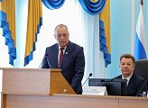 Спикер регионального парламента Сергей Дубовой приветствовал участников конференции судей Мурманской области