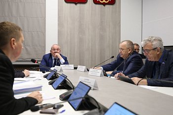 Состоялось заседание комитета по природопользованию, экологии, рыбохозяйственному и агропромышленному комплексу под председательством Андрея Иванова