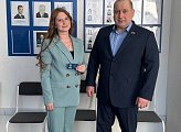 5 апреля Александр Богович вручил партийные билеты новым членам партии «Единая Россия».
