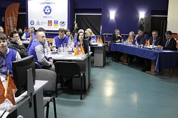 О развитии демографического потенциала северных регионов России как факторе экономического освоения Арктики шла речь на борту атомного ледокола "Ленин"