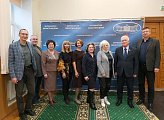 Уважаемые земляки, 23 сентября как председатель организационного комитета областного литературно-историко-краеведческого конкурса «Храмы России» имени Виталия Семёновича Маслова провел рабочую встречу в здании Мурманской областной Думы