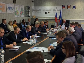 Василий Омельчук провел заседание Совета руководителей города Полярные Зори