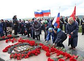 В полдень в Мурманске у подножия памятника Алеше состоялся митинг, посвященный Дню памяти и скорби