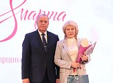 Сергей Дубовой поздравил северянок с наступающим праздником