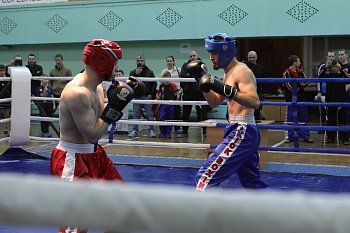 В областном центре проходят чемпионат и первенство Мурманской области по кикбоксингу "Памяти Элины Гисмеевой"