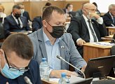 Состоялось внеочередное заседание регионального парламента