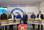 Депутаты областной Думы присоединились к акции "Коробка храбрости"
