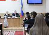 В Думе прошел "час парламентаризма" для студентов высших учебных заведений Мурманска
