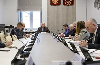 Состоялось заседание комитета областной Думы по природопользованию, экологии, рыбохозяйственному и агропромышленному комплексу под председательством Валерия Пантелеева 