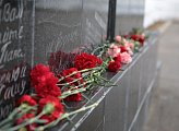 Депутаты Мурманской областной Думы приняли участие в памятных мероприятиях в Долине Славы