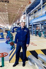 Василий Омельчук поздравил энергетиков Мурманской области с профессиональным праздником