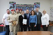 Сергей Дубовой посетил обновленную комнату боевой славы в школе № 20 Мурманска