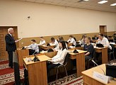 В областной Думе прошел День открытых дверей для мурманских школьников