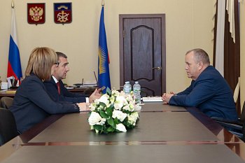 Прошла рабочая встреча спикера областной Думы Сергея Дубового с директором макрорегионального филиала «Северо-Запад» ПАО «Ростелеком» Александром Логиновым 