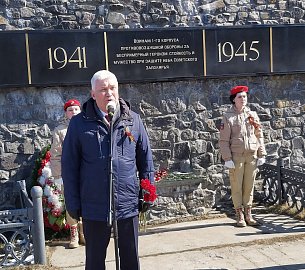 5 мая, около памятника Герою Советского Союза Анатолию Фёдоровичу Бредову, стартовала традиционная "Вахта Памяти"