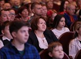 Региональные парламентарии поздравили северянок с Днем матери