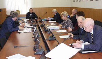 Александр Макаревич: "Надо активно понуждать федеральное правительство принимать соответствующие решения по проблемам северных регионов"