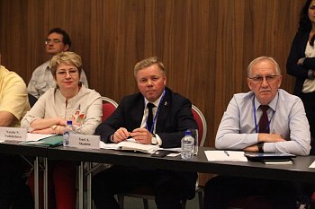 Руководитель постоянного комитета ПАСЗР по межпарламентскому сотрудничеству, заместитель Председателя Мурманской областной Думы Наталия Ведищева в Калининграде поделилась опытом работы комитета