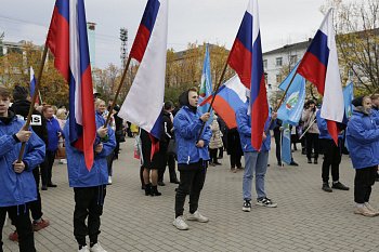 В Мурманске прошел митинг-концерт, посвященный итогам референдумов о вхождении в состав России республик Донбасса, Запорожской и Херсонской областей