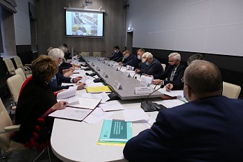 В Думе идет активная работа в преддверии рассмотрения проекта областного бюджета на предстоящий период