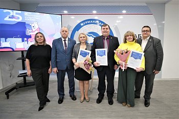 Депутаты областной Думы поздравили работников культуры с профессиональным праздником