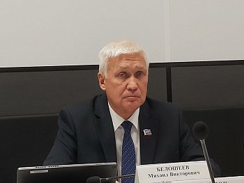 Уважаемые земляки, принял участие в заседании профильного комитета Мурманской областной Думы по законодательству, государственному строительству и местному самоуправлению