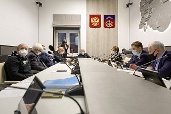 Парламентарии поддержали законопроект о вознаграждении опекунам совершеннолетних недееспособных северян