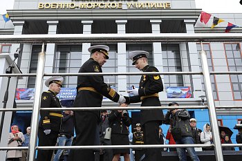 В Мурманске прошла торжественная церемония, посвященная первому выпуску  филиала Нахимовского военно-морского училища