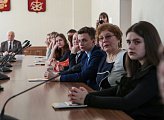 Победители и призеры регионального этапа Всероссийской олимпиады школьников по экологии  и географии  посетили областную Думу 