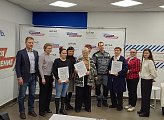 23 января встретилась с участниками федерального проекта в Штабе общественной поддержки Мурманской области и вручила памятные дипломы участников конкурса «Лучший дом. Лучший двор».