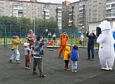 Я многие годы отдал профессии педагога. Знаю, как детей развивает не только учёба, но мероприятия, где ребята выражают себя, проявляют творческие способности и разные умения